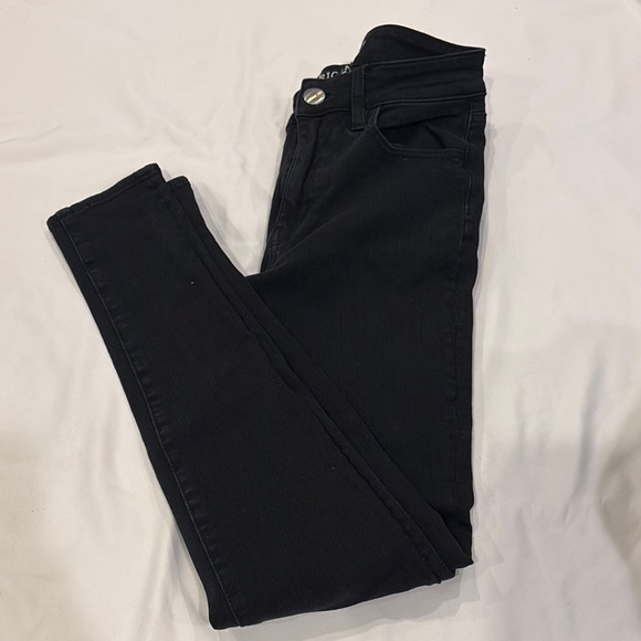 American Eagle Women's Black Jeans - Picture 3 of 5